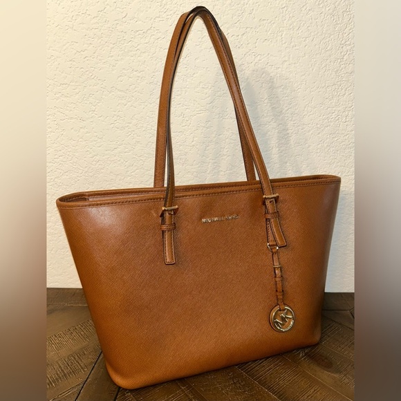 Michael Kors Tan Leather Structured Tote - LIKE NEW - Picture 1 of 15